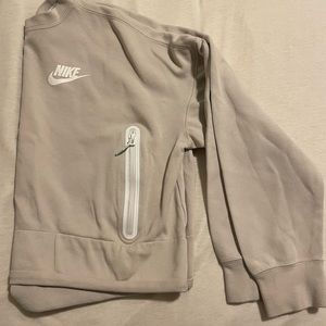 Nike crop crew neck | size L